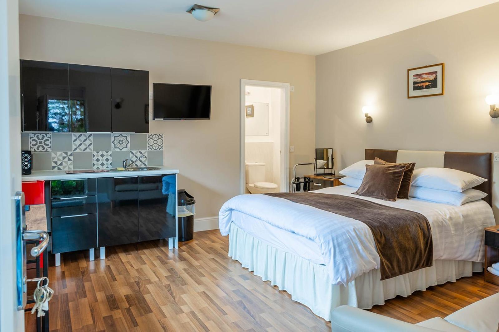 Windermere Studio Rooms - With Free Car Parking Onsite エクステリア 写真