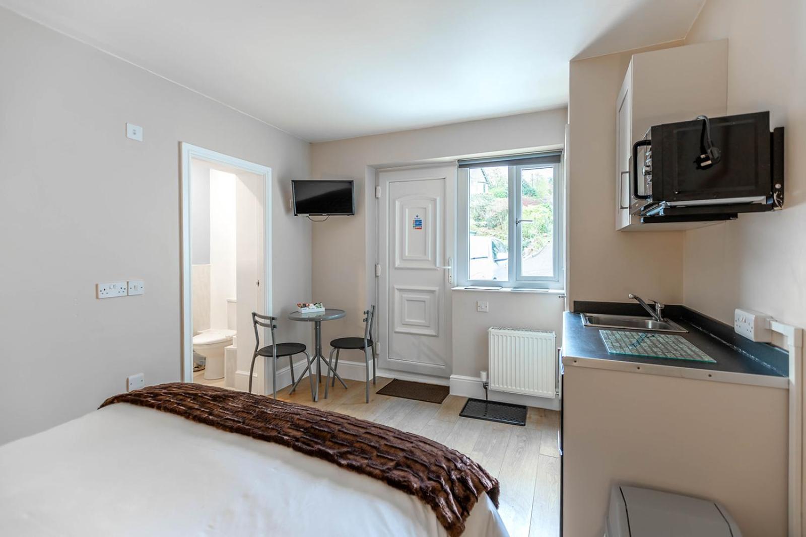 Windermere Studio Rooms - With Free Car Parking Onsite エクステリア 写真