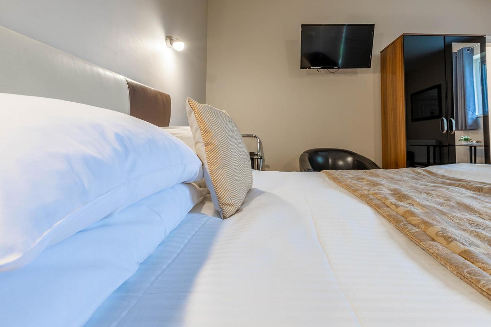 Windermere Studio Rooms - With Free Car Parking Onsite エクステリア 写真
