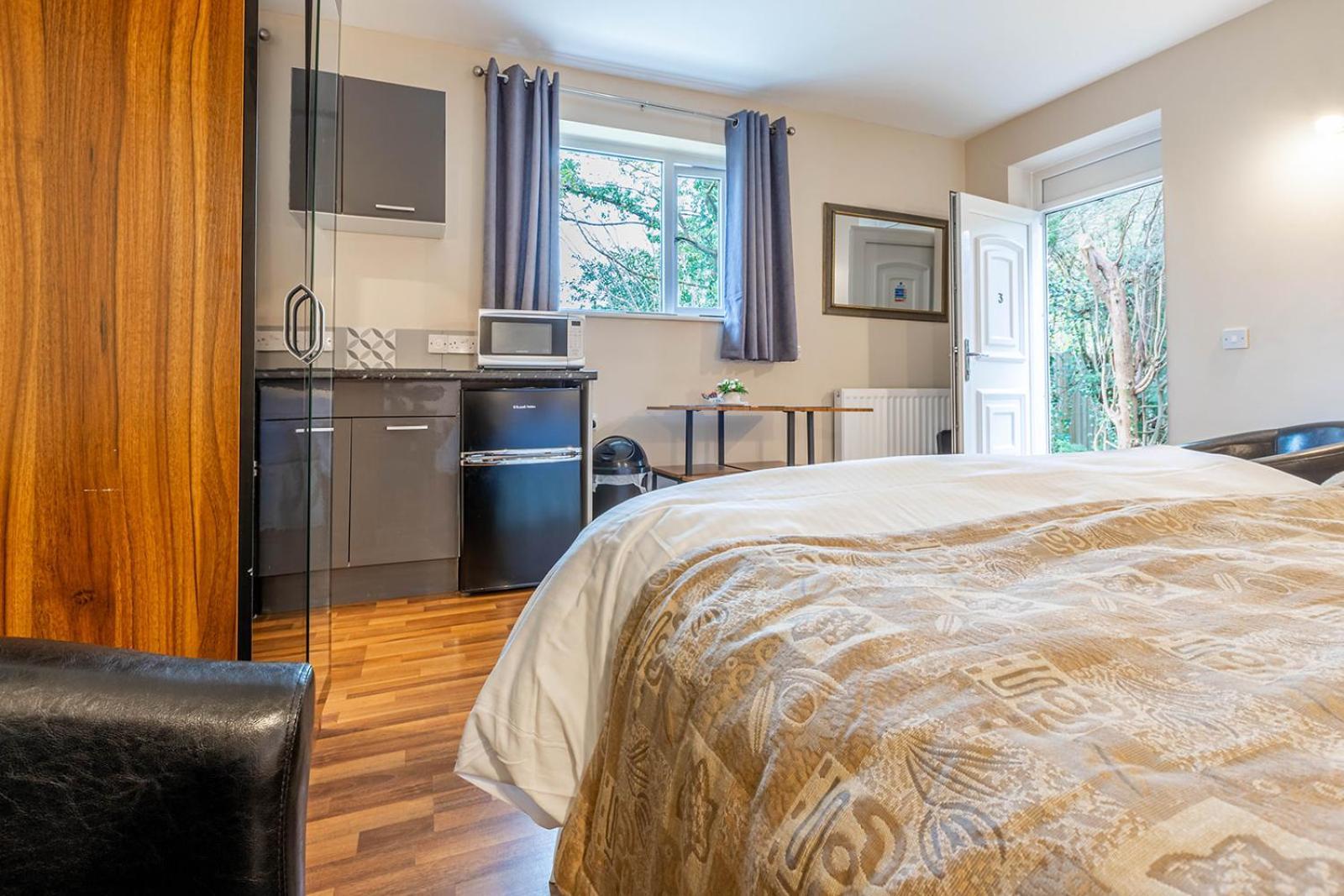 Windermere Studio Rooms - With Free Car Parking Onsite エクステリア 写真