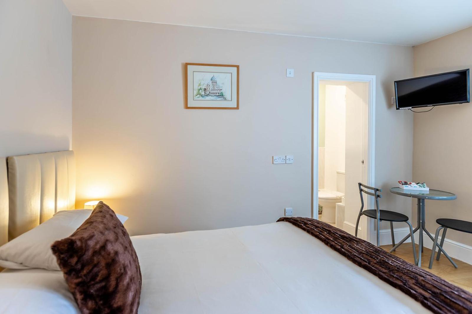 Windermere Studio Rooms - With Free Car Parking Onsite エクステリア 写真