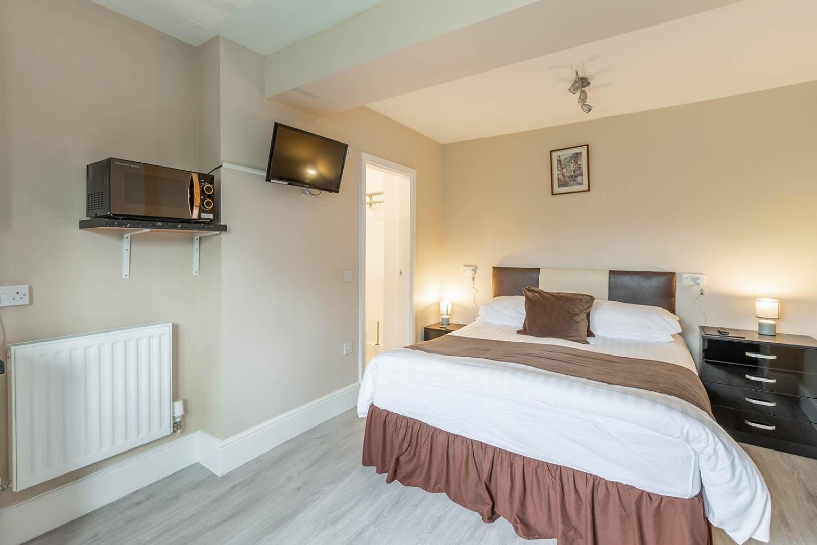 Windermere Studio Rooms - With Free Car Parking Onsite エクステリア 写真