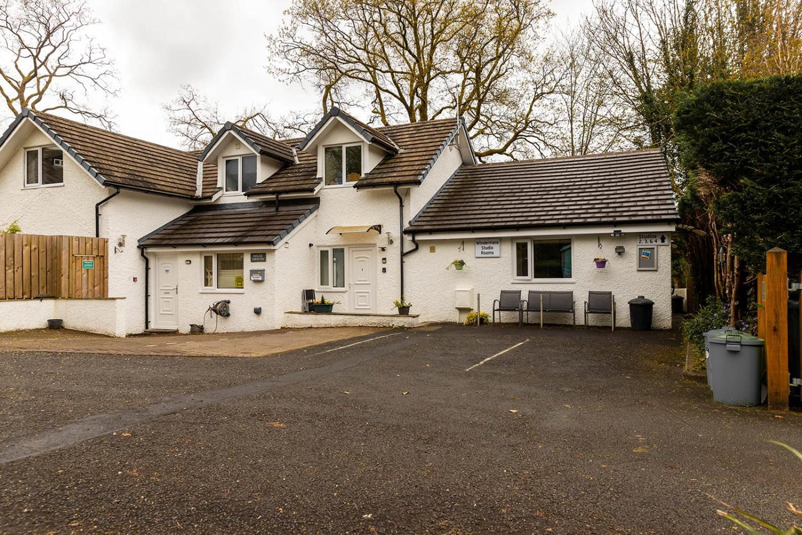 Windermere Studio Rooms - With Free Car Parking Onsite エクステリア 写真