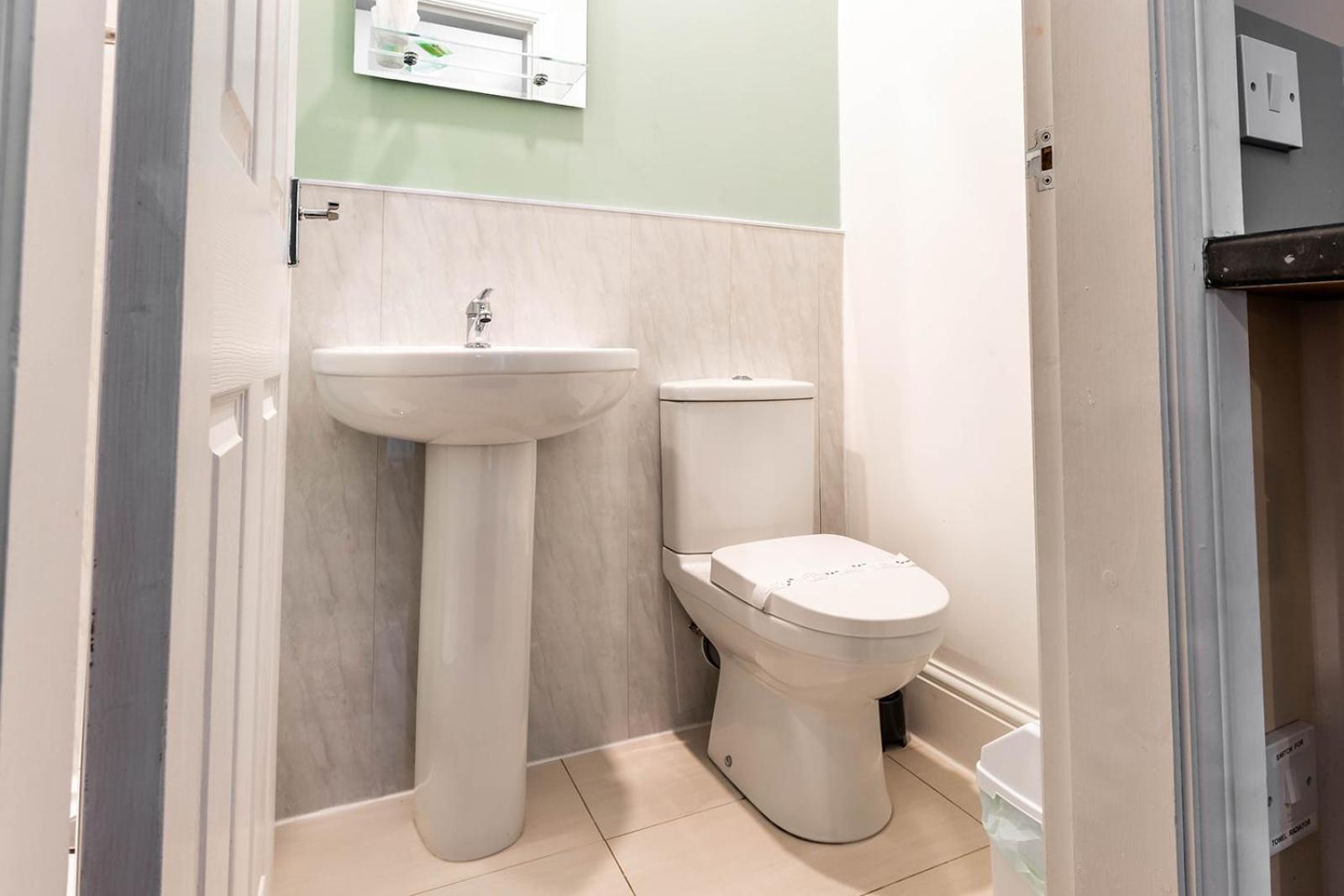 Windermere Studio Rooms - With Free Car Parking Onsite エクステリア 写真
